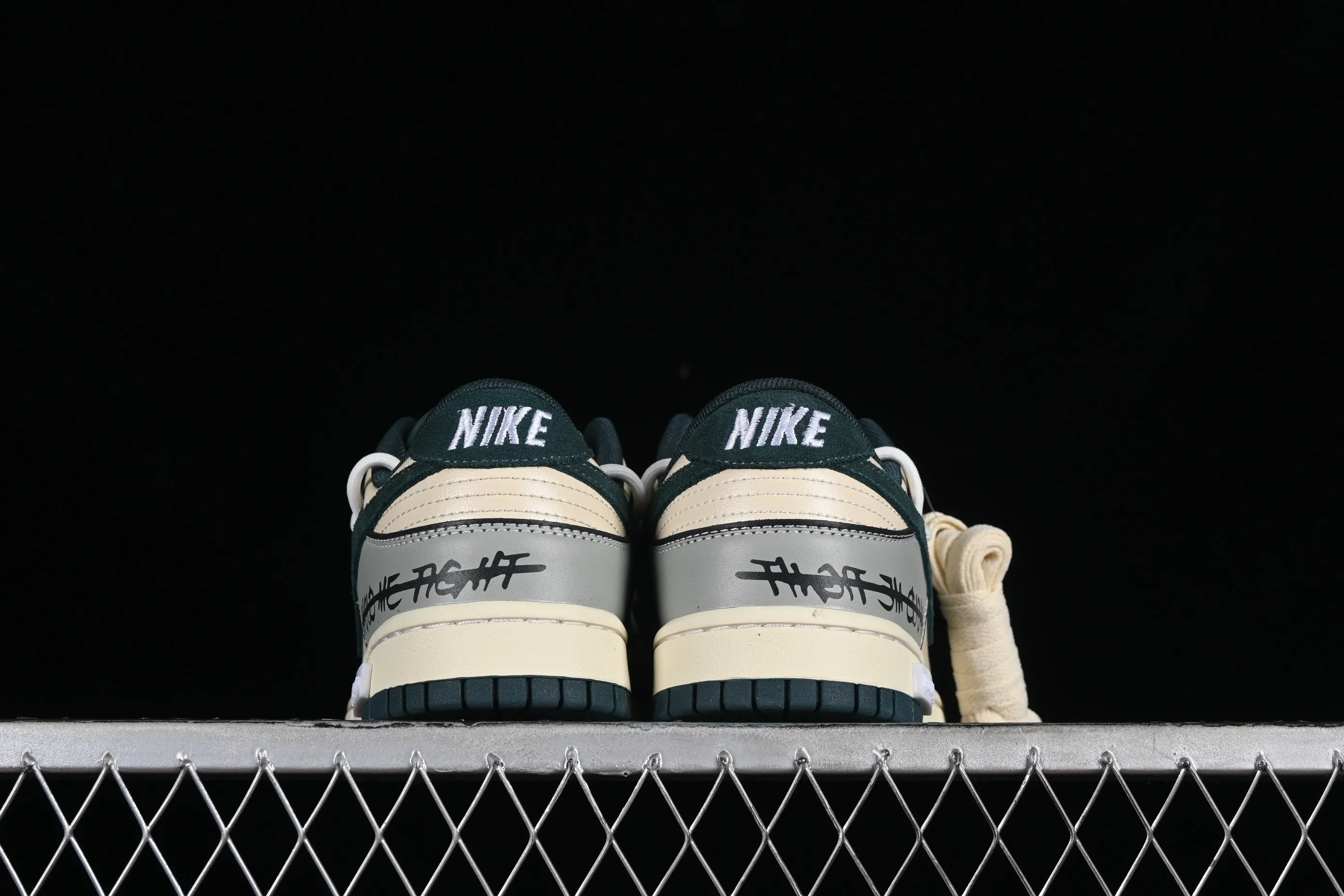 All categories Nk SB Dunk series Nk SB Dunk Low low-top sneakers Nk Dunk Low Panda Prank Space Exploration-Star Trek Mocha SB strap low-top casual sneakers FQ8080-133